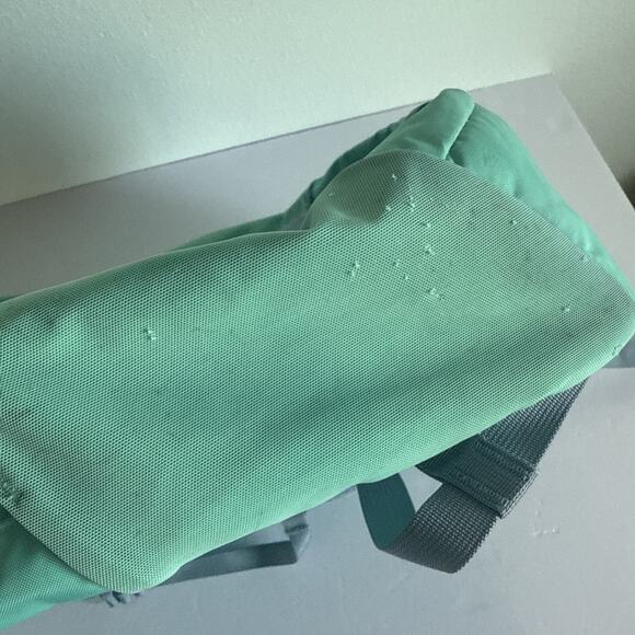 Patagonia Atom Tote Pack 20L Teal One Size Travel School Daypack Laptop READ - Picture 6 of 11